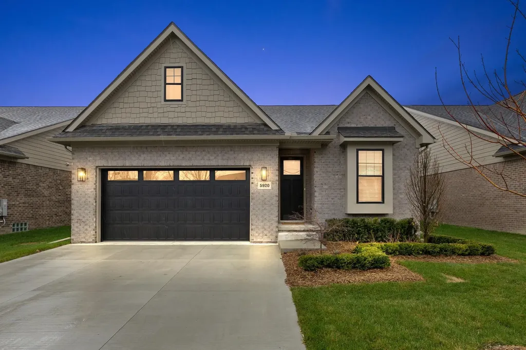 5932 Willow Grove Drive Troy City MI 48085
