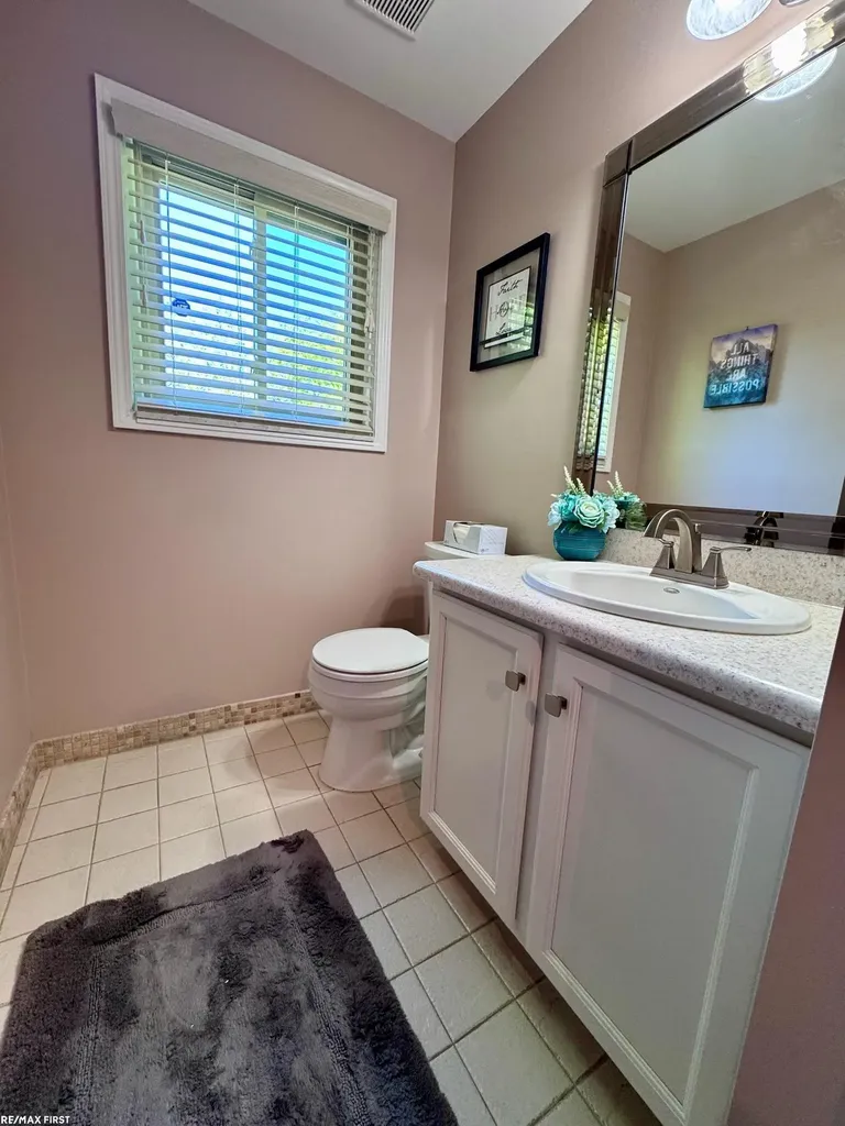 15330 Pebble Pointe Court Clinton Charter Township MI 48038