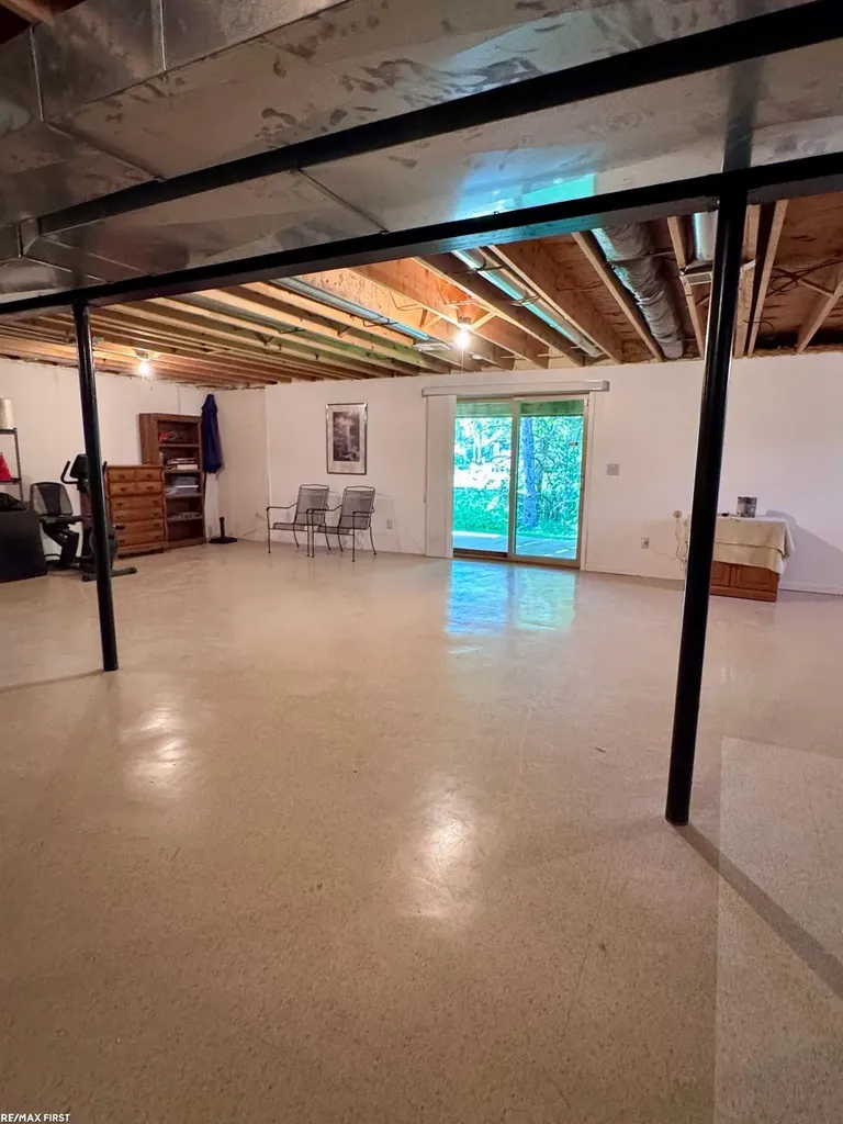 15330 Pebble Pointe Court Clinton Charter Township MI 48038