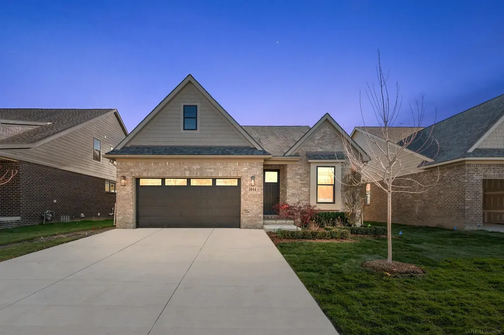 5944 Willow Grove Drive Troy City MI 48085