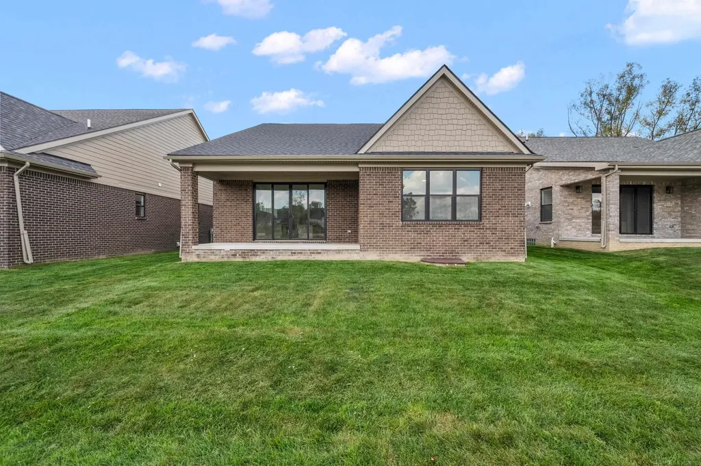5944 Willow Grove Drive Troy City MI 48085