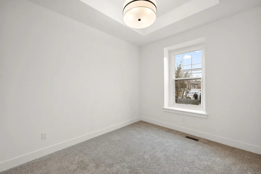 5944 Willow Grove Drive Troy City MI 48085