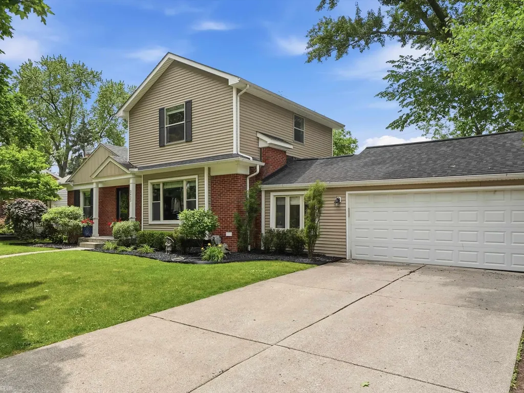2622 Bembridge Road Royal Oak City MI 48073