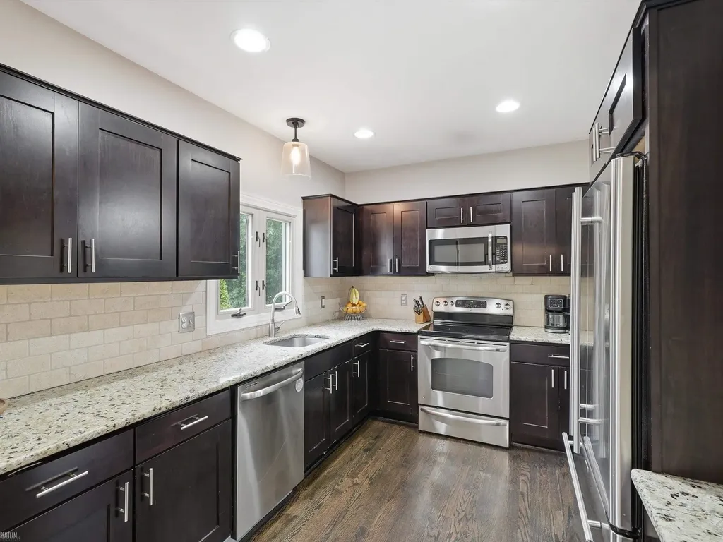 2622 Bembridge Road Royal Oak City MI 48073