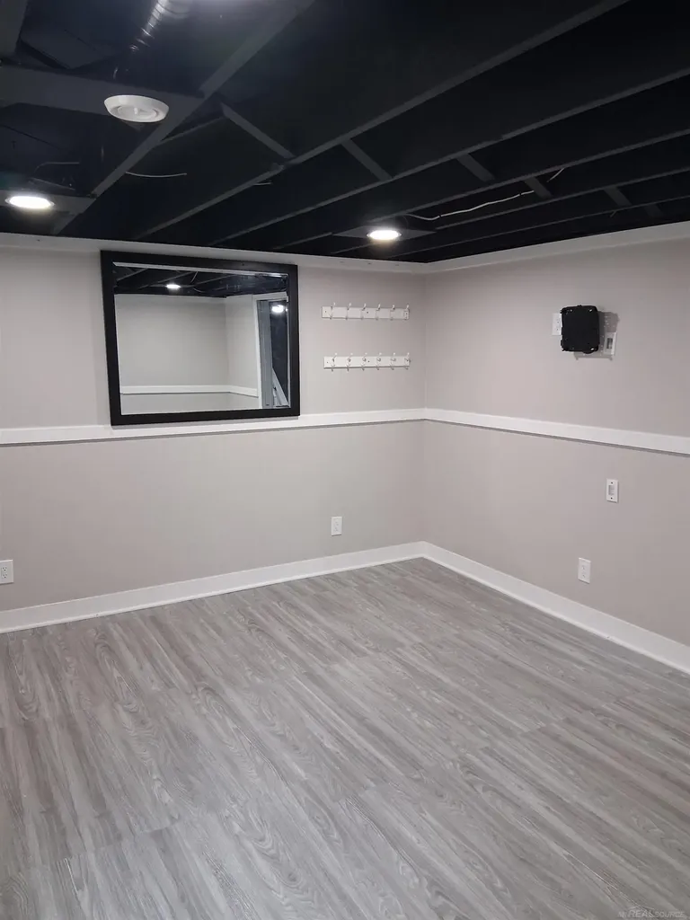 30230 Rosebriar Street St. Clair Shores City MI 48082