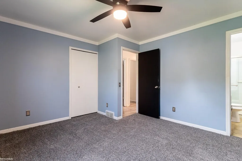 4153 Norbert Street Warren City MI 48091