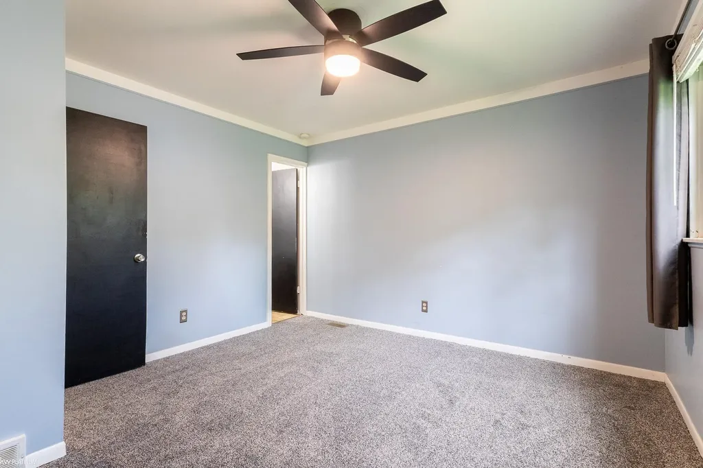 4153 Norbert Street Warren City MI 48091