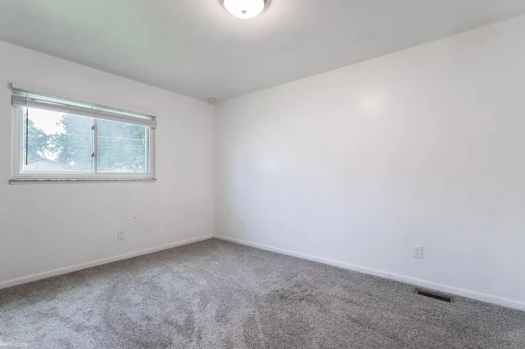 4153 Norbert Street Warren City MI 48091