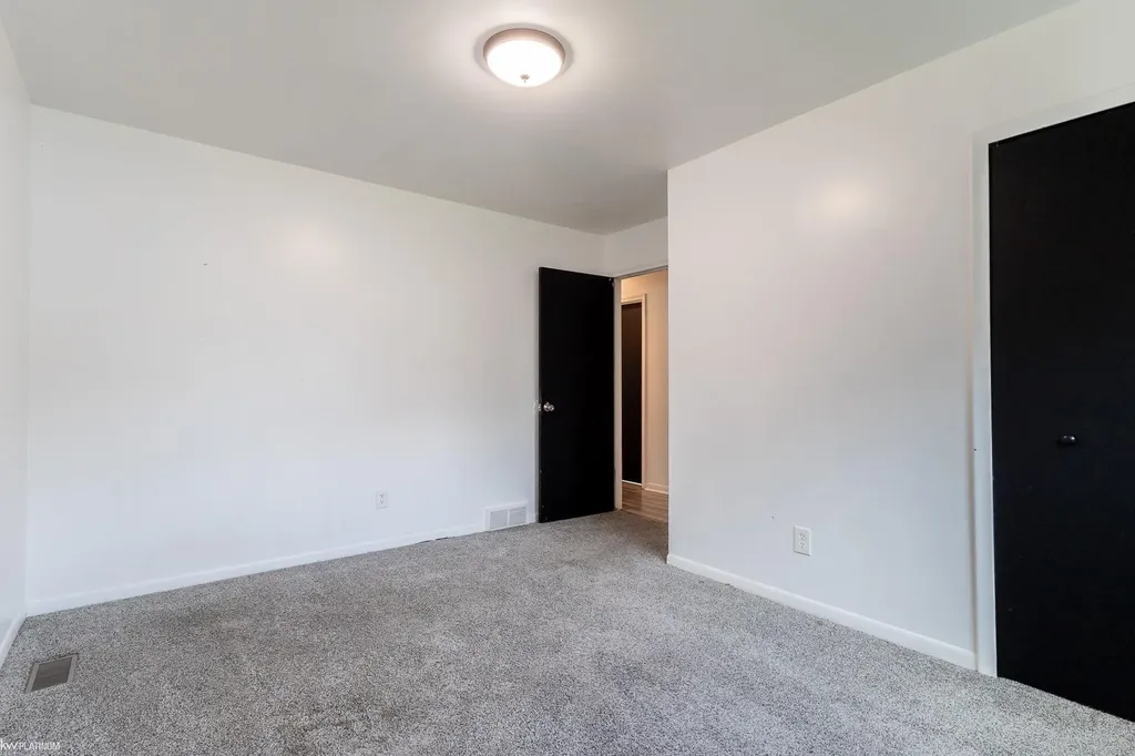 4153 Norbert Street Warren City MI 48091