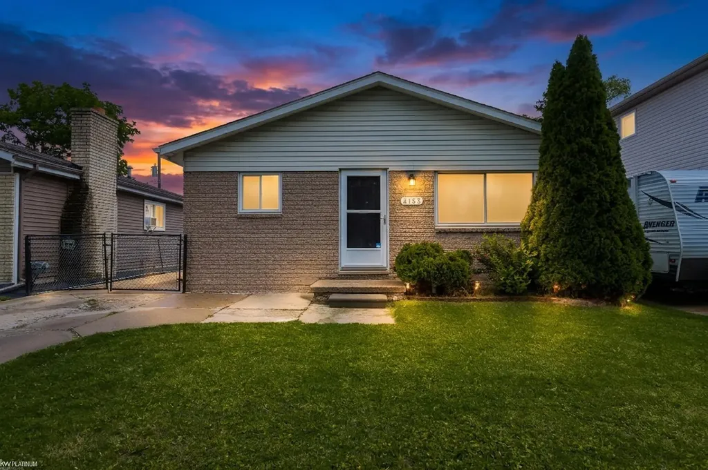 4153 Norbert Street Warren City MI 48091