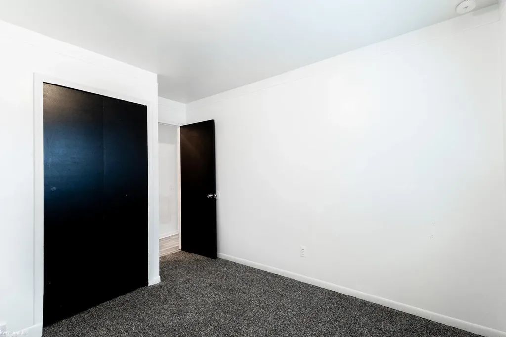 4153 Norbert Street Warren City MI 48091