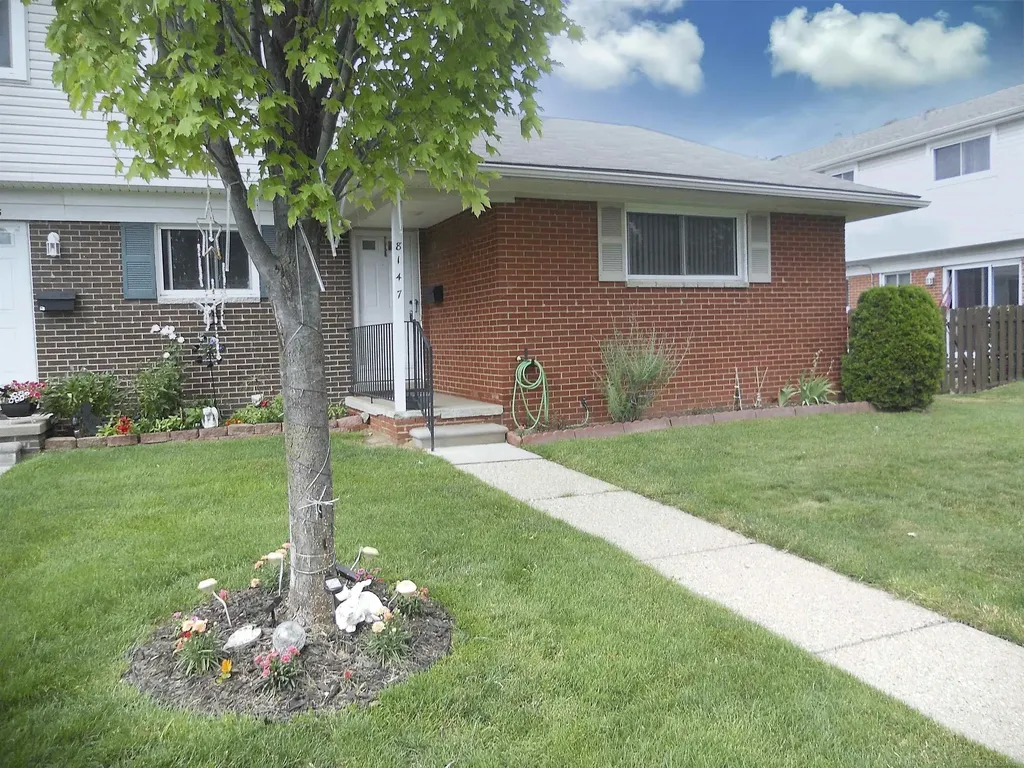 8147 Busko Street Warren City MI 48093
