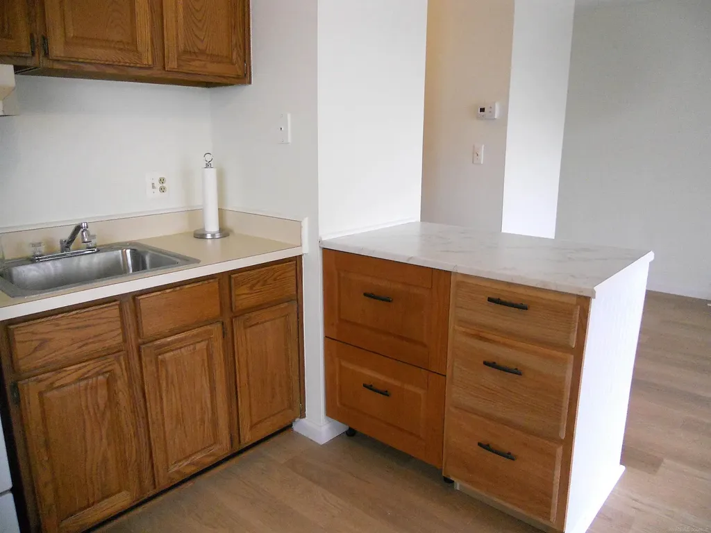 8147 Busko Street Warren City MI 48093