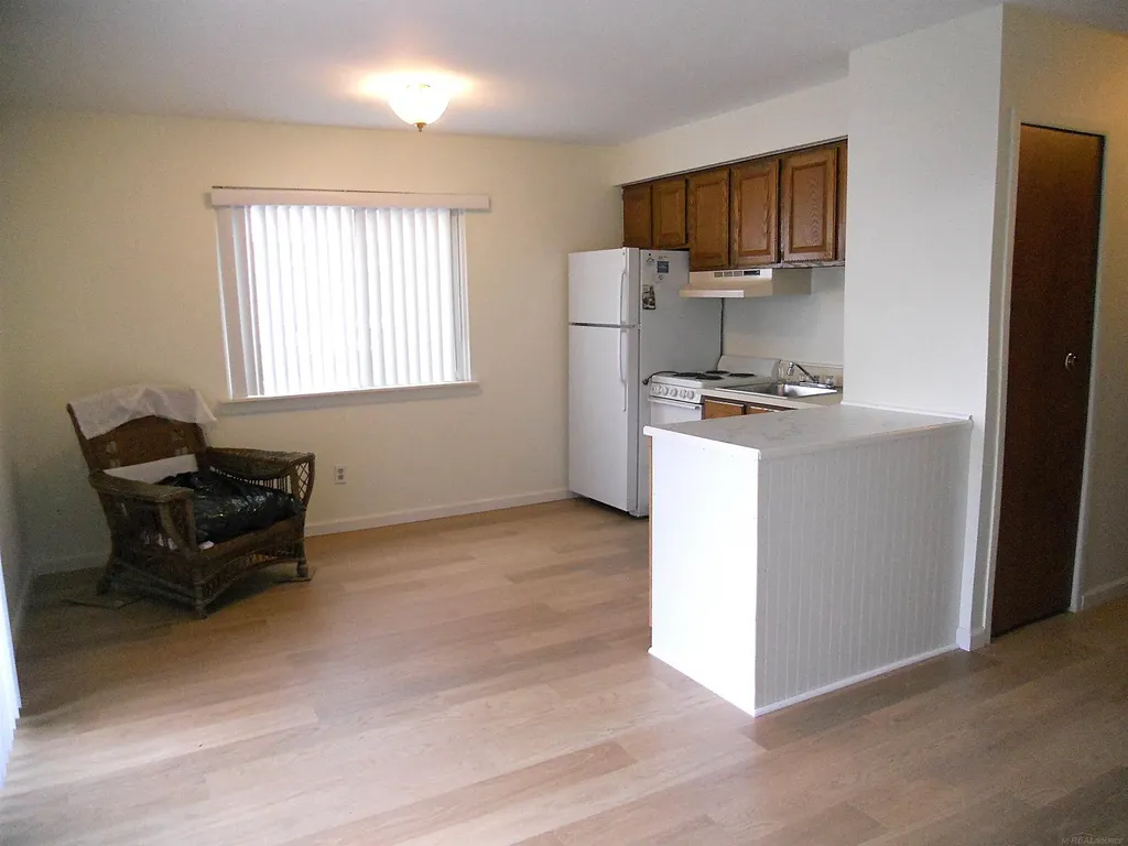 8147 Busko Street Warren City MI 48093