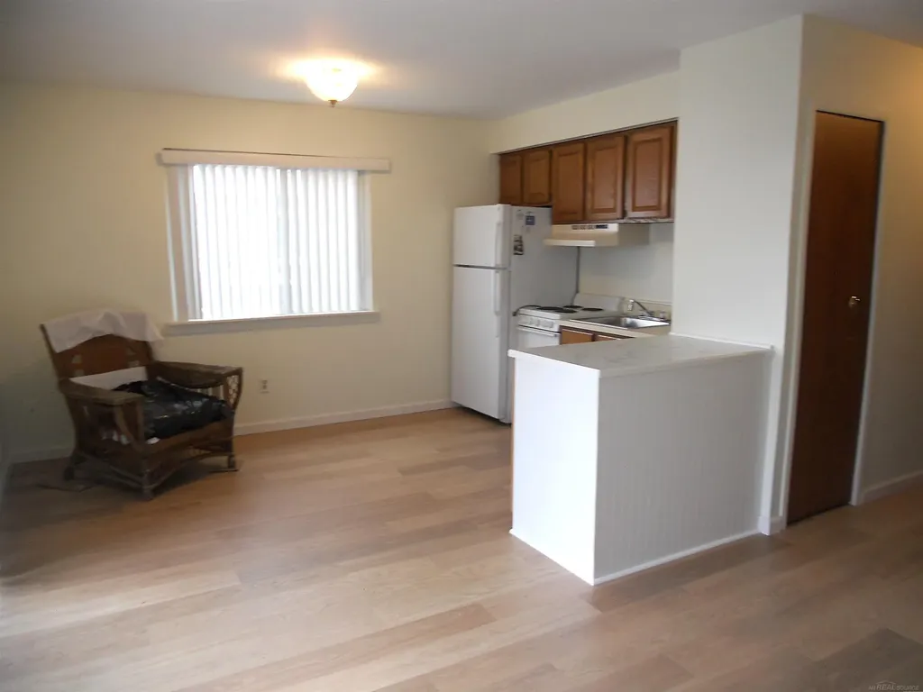 8147 Busko Street Warren City MI 48093