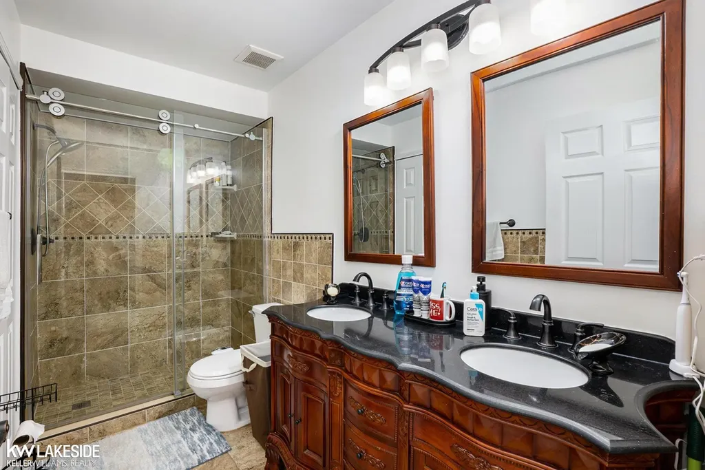2679 Larch Drive Sterling Heights City MI 48314