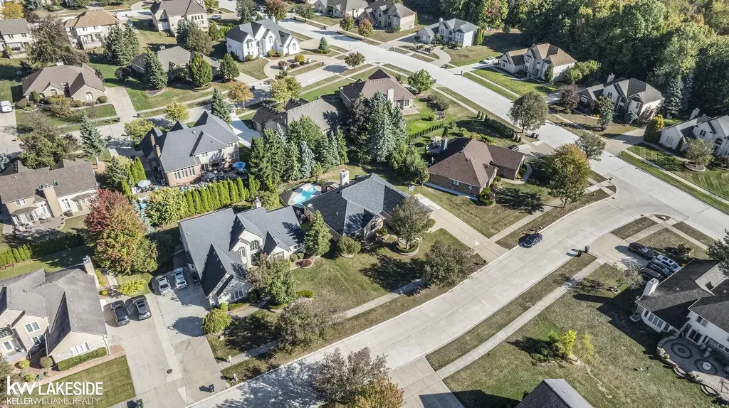 2679 Larch Drive Sterling Heights City MI 48314