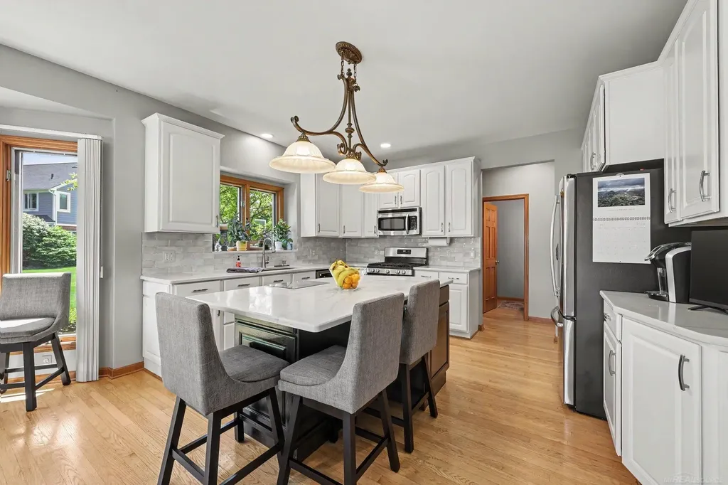3189 Huntington Circle Washington Township MI 48094