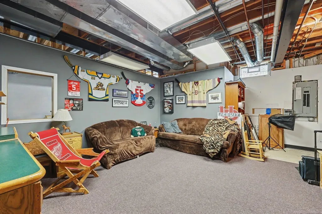 3189 Huntington Circle Washington Township MI 48094