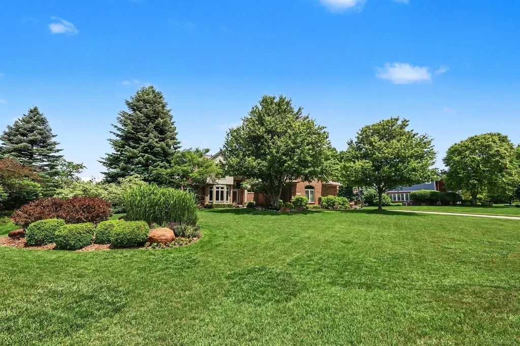 3189 Huntington Circle Washington Township MI 48094