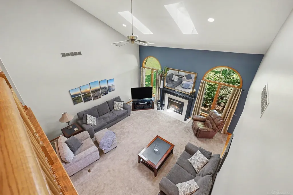 3189 Huntington Circle Washington Township MI 48094