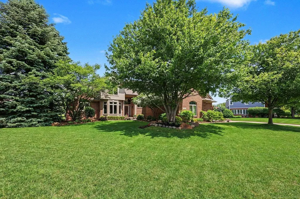 3189 Huntington Circle Washington Township MI 48094