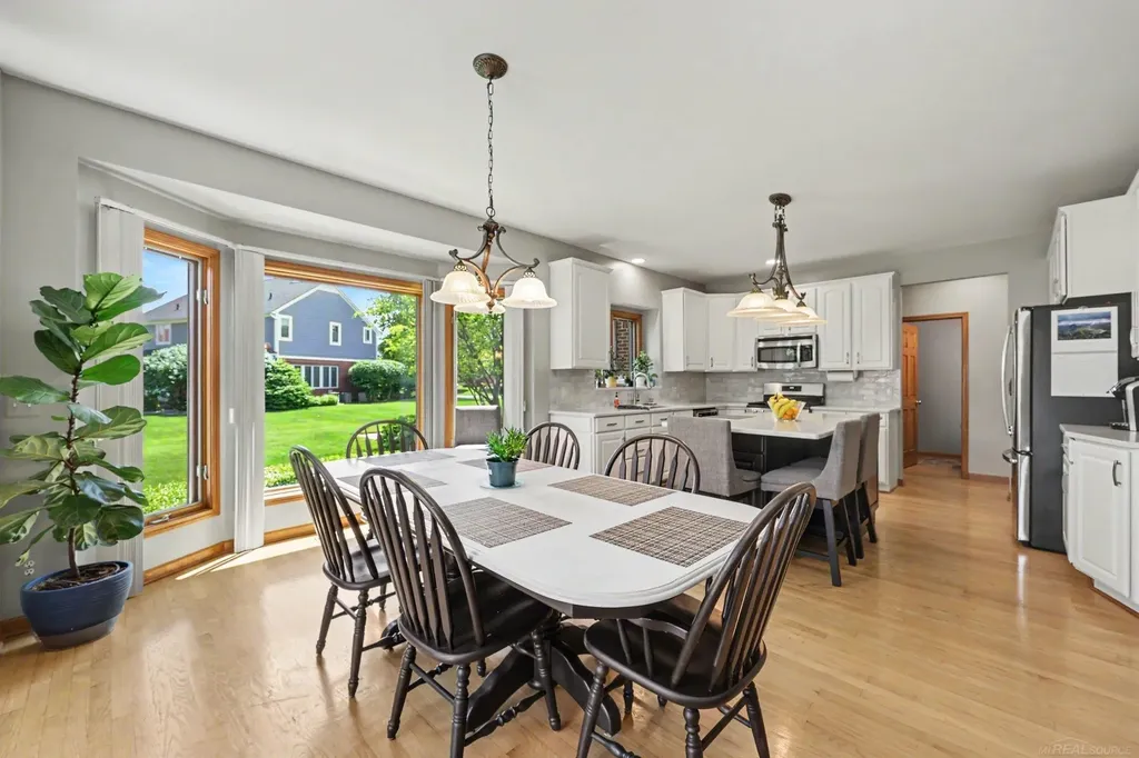 3189 Huntington Circle Washington Township MI 48094