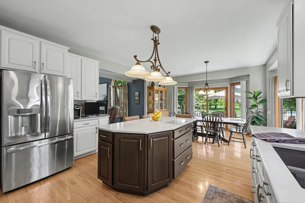 3189 Huntington Circle Washington Township MI 48094