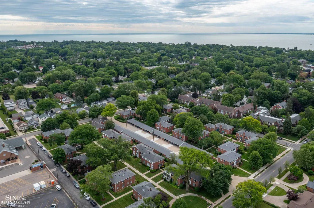 617 Notre Dame Street Grosse Pointe City MI 48230
