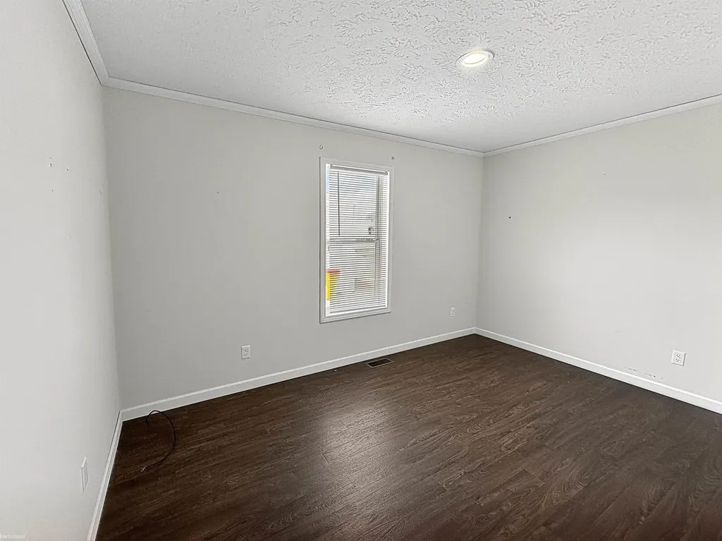16228 Notre Dame Street Clinton Charter Township MI 48038