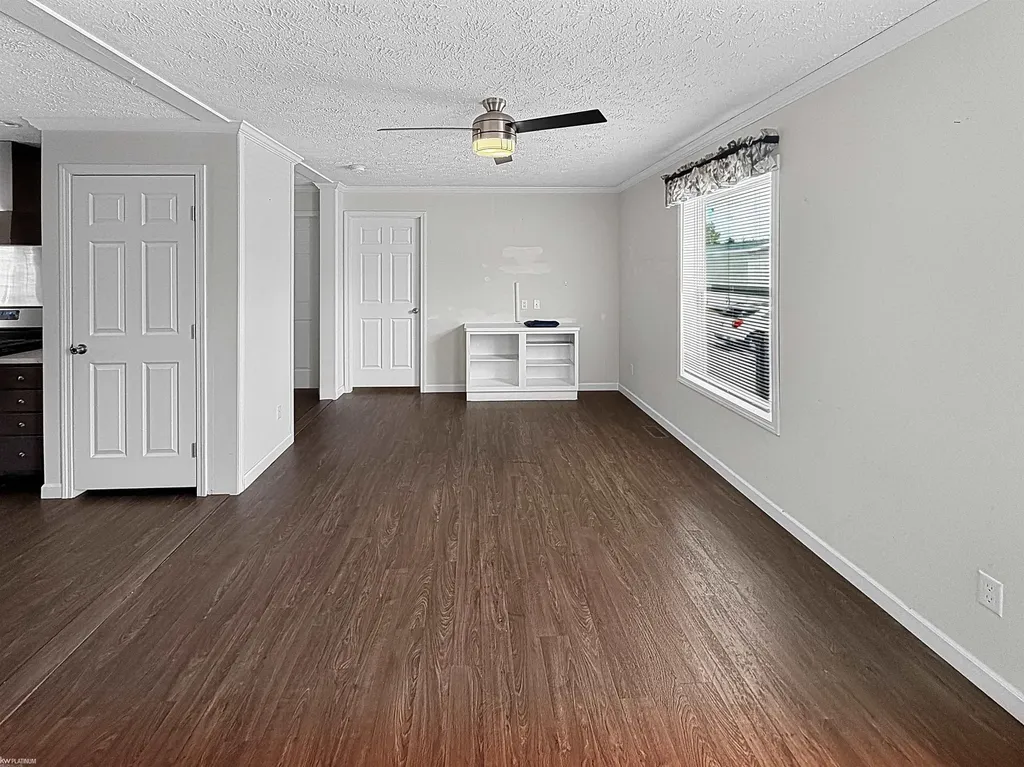 16228 Notre Dame Street Clinton Charter Township MI 48038