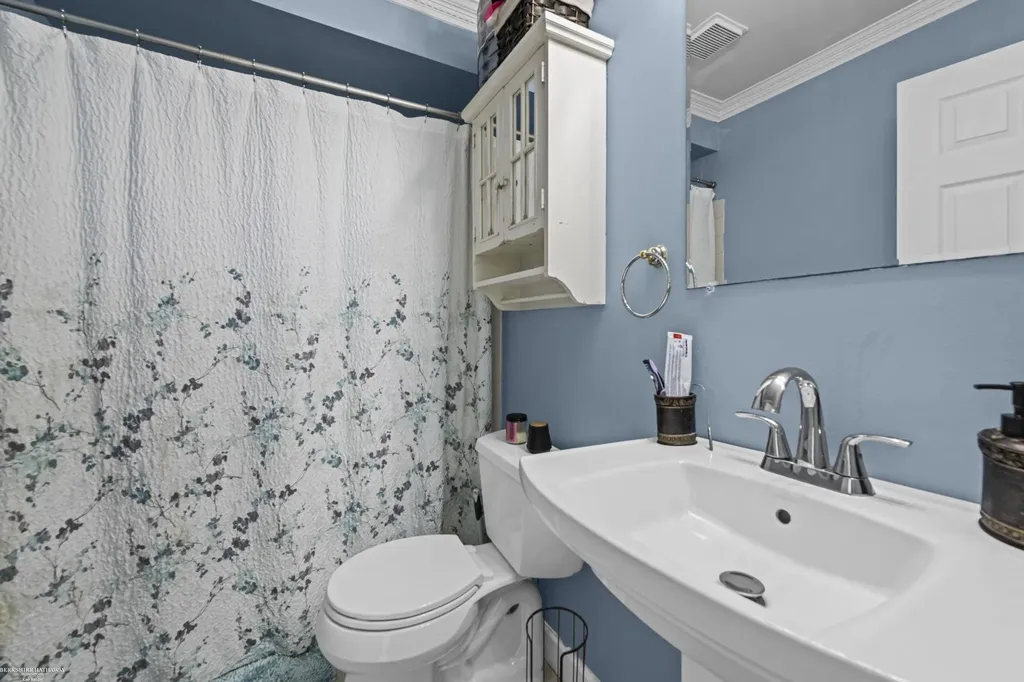47121 Barbara Road Macomb Township MI 48044
