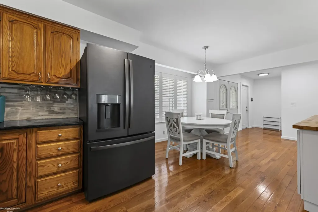 47121 Barbara Road Macomb Township MI 48044