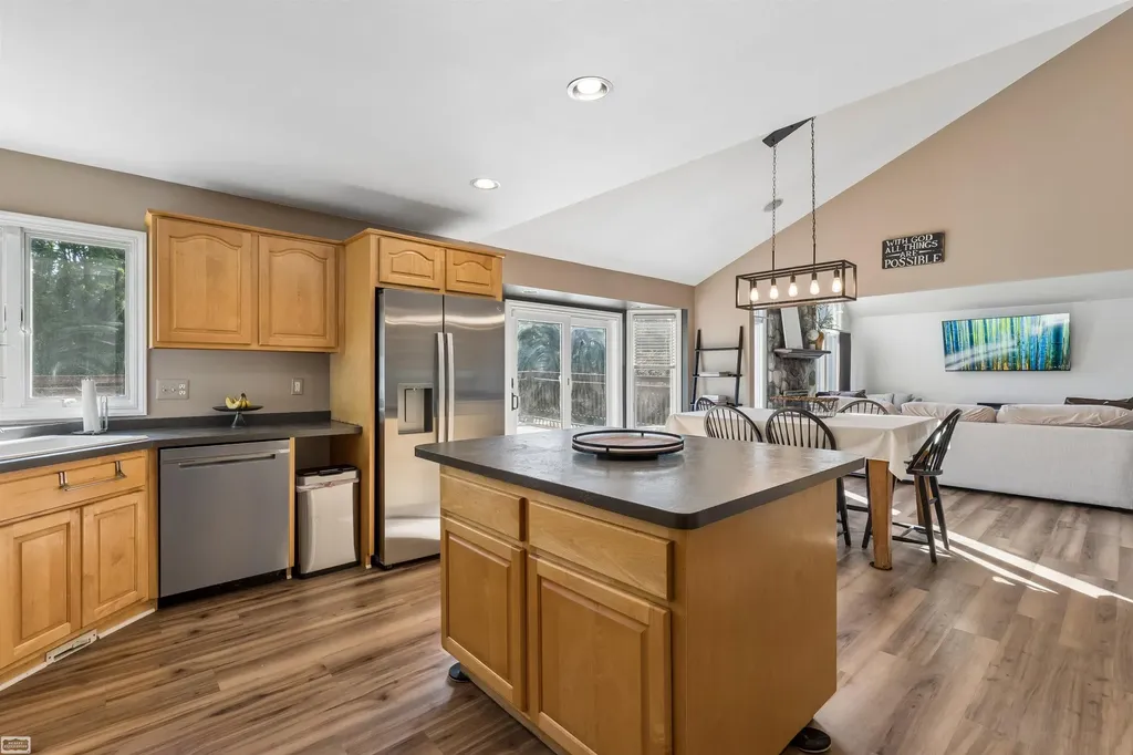 1902 Bauman Road Columbus Township MI 48063