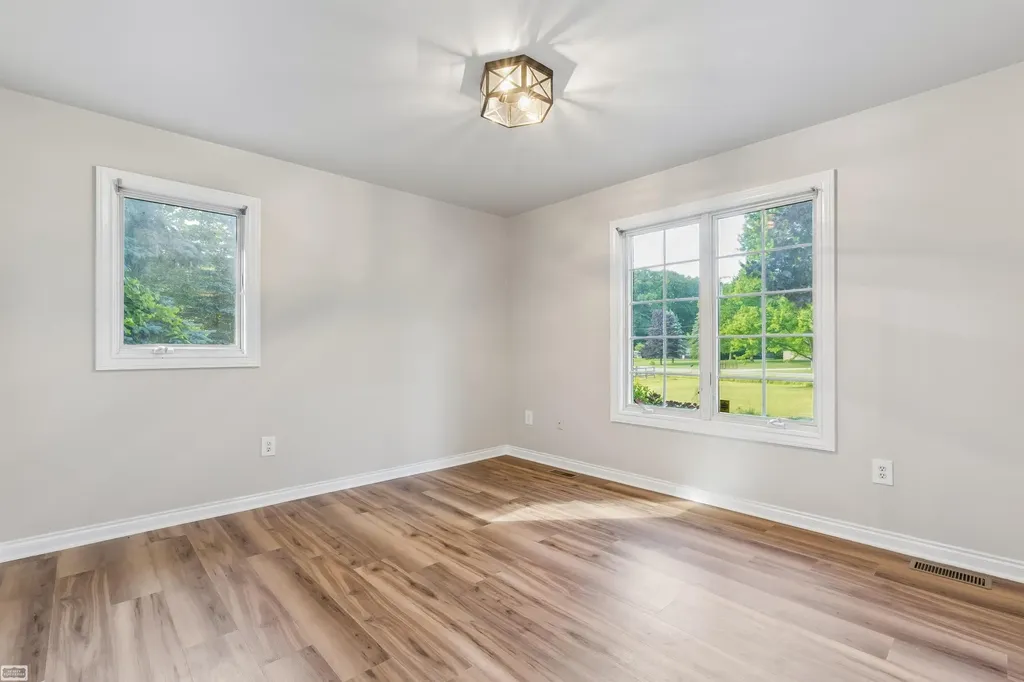 1902 Bauman Road Columbus Township MI 48063