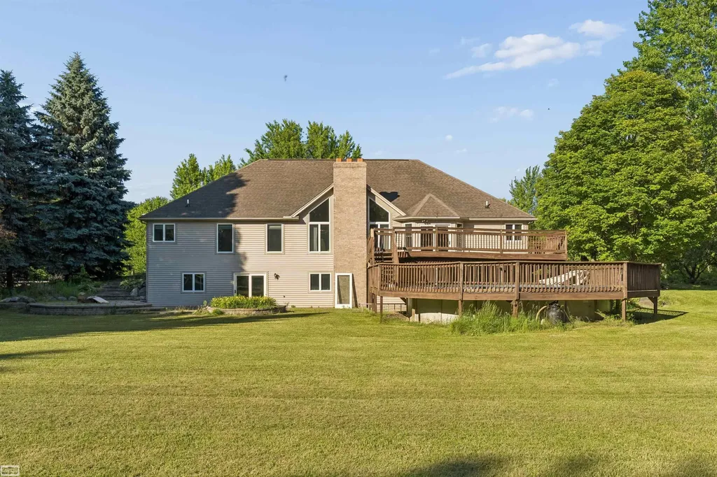 1902 Bauman Road Columbus Township MI 48063