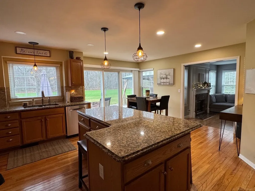48805 Rockefeller Drive Canton Charter Township MI 48188