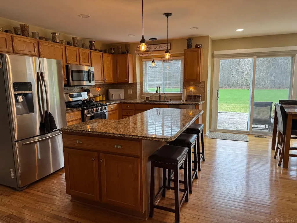 48805 Rockefeller Drive Canton Charter Township MI 48188