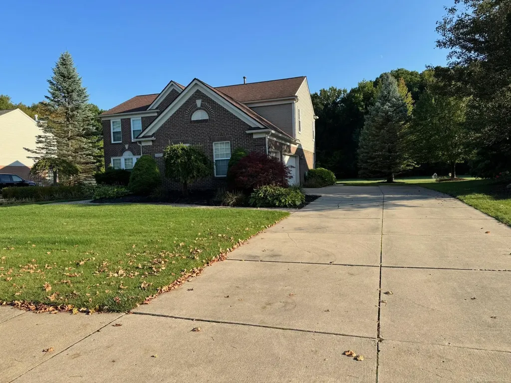 48805 Rockefeller Drive Canton Charter Township MI 48188