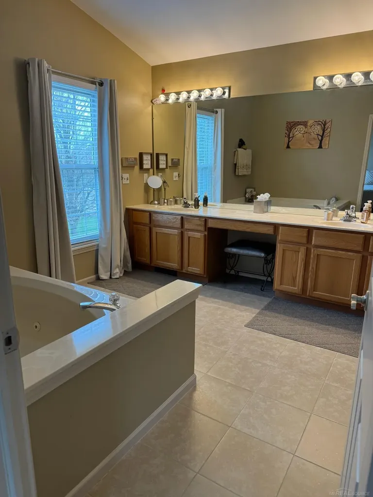 48805 Rockefeller Drive Canton Charter Township MI 48188