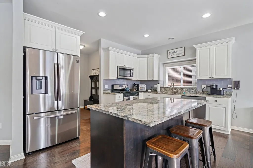 13874 Grandeur Avenue Shelby Charter Township MI 48315