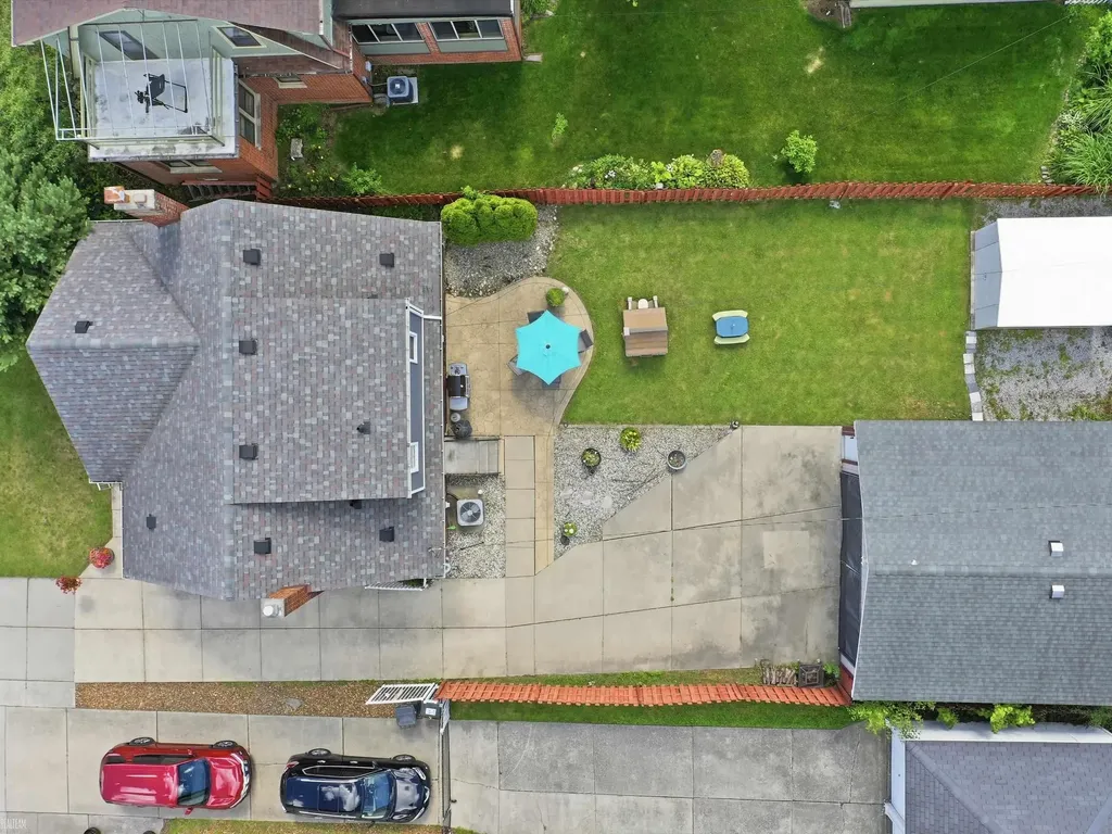 22820 Ridgeway Street St. Clair Shores City MI 48080