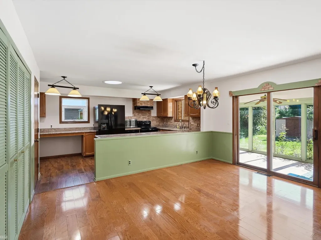 42424 Tessmer Drive Sterling Heights City MI 48314