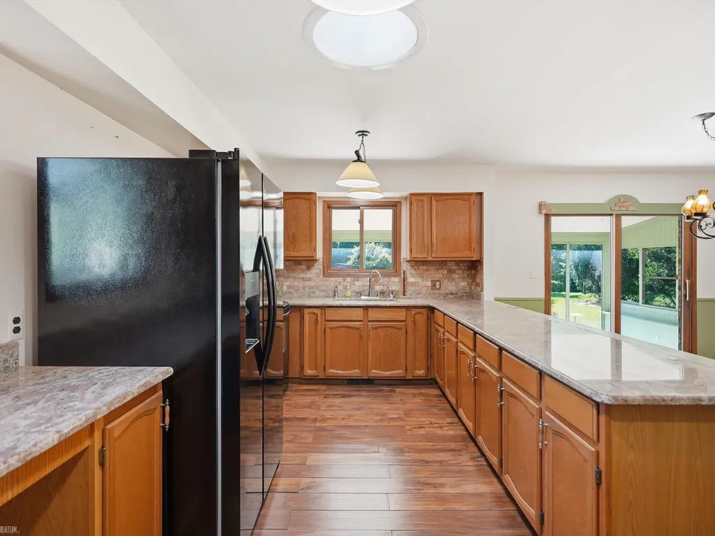 42424 Tessmer Drive Sterling Heights City MI 48314