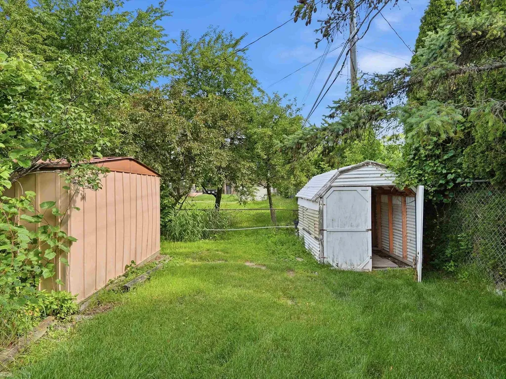 42424 Tessmer Drive Sterling Heights City MI 48314