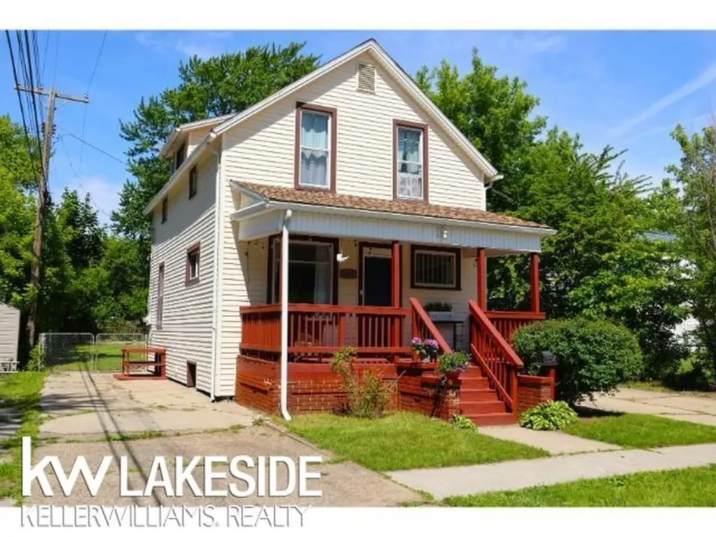 1213 12th Street Port Huron City MI 48060