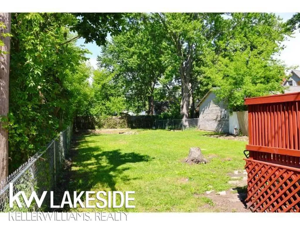 1213 12th Street Port Huron City MI 48060
