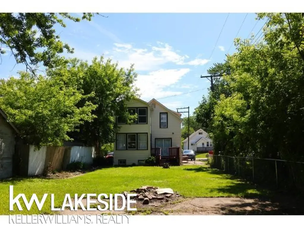 1213 12th Street Port Huron City MI 48060