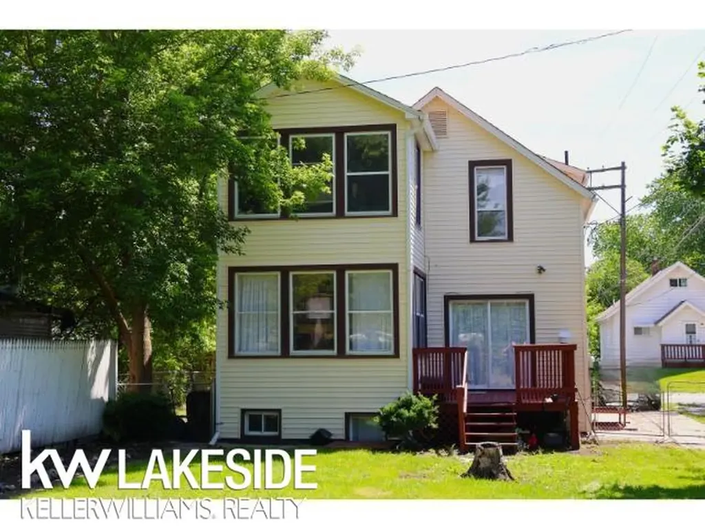 1213 12th Street Port Huron City MI 48060