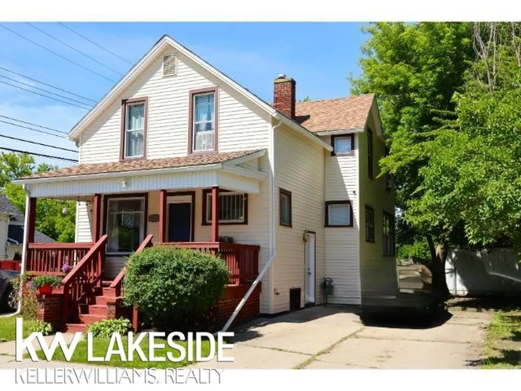 1213 12th Street Port Huron City MI 48060